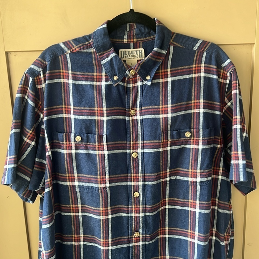 Duluth & Co. Men’s 100% Cotton Plaid Short Sleeve Button Down Shirt. Navy Red - Picture 2 of 6